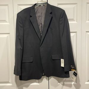 Haggar suit jacket 46R it’s in great condition